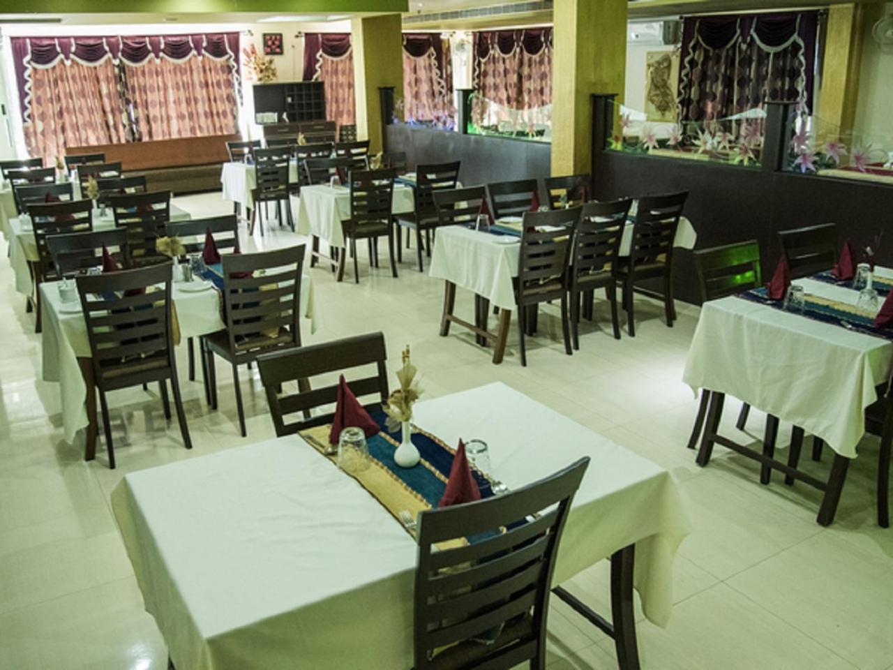 Baharampur Hotel Sunshine מראה חיצוני תמונה