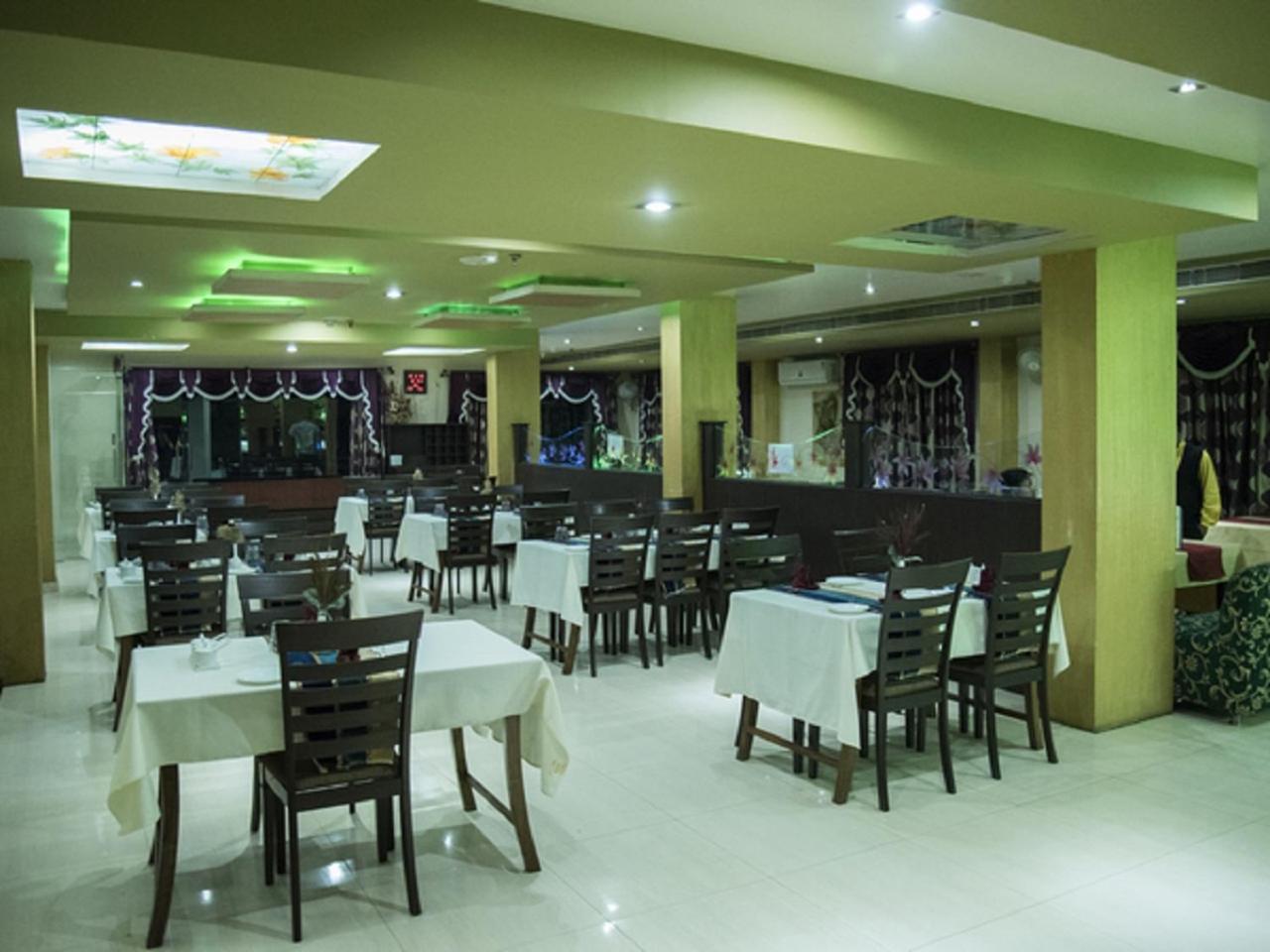 Baharampur Hotel Sunshine מראה חיצוני תמונה