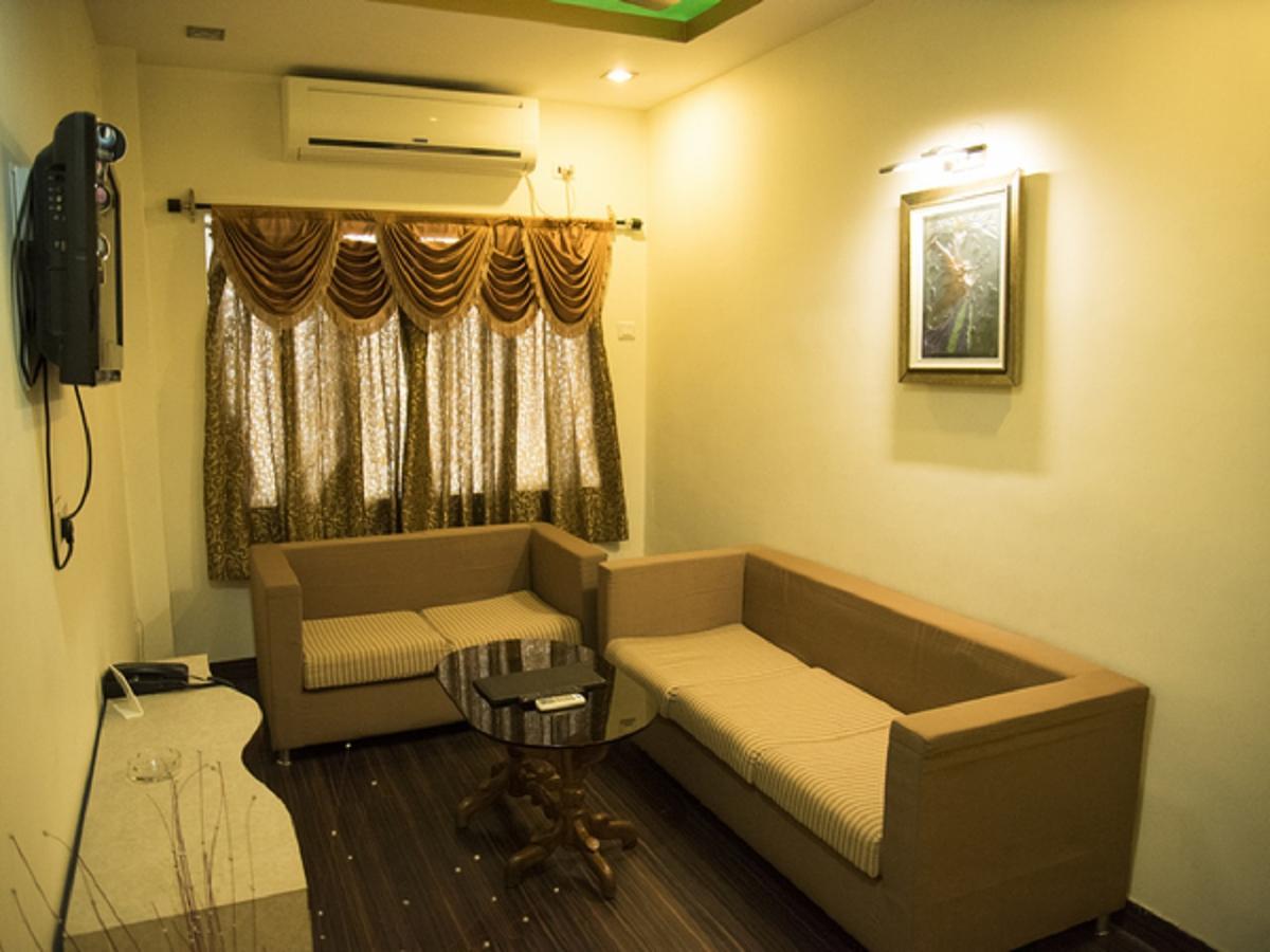 Baharampur Hotel Sunshine מראה חיצוני תמונה
